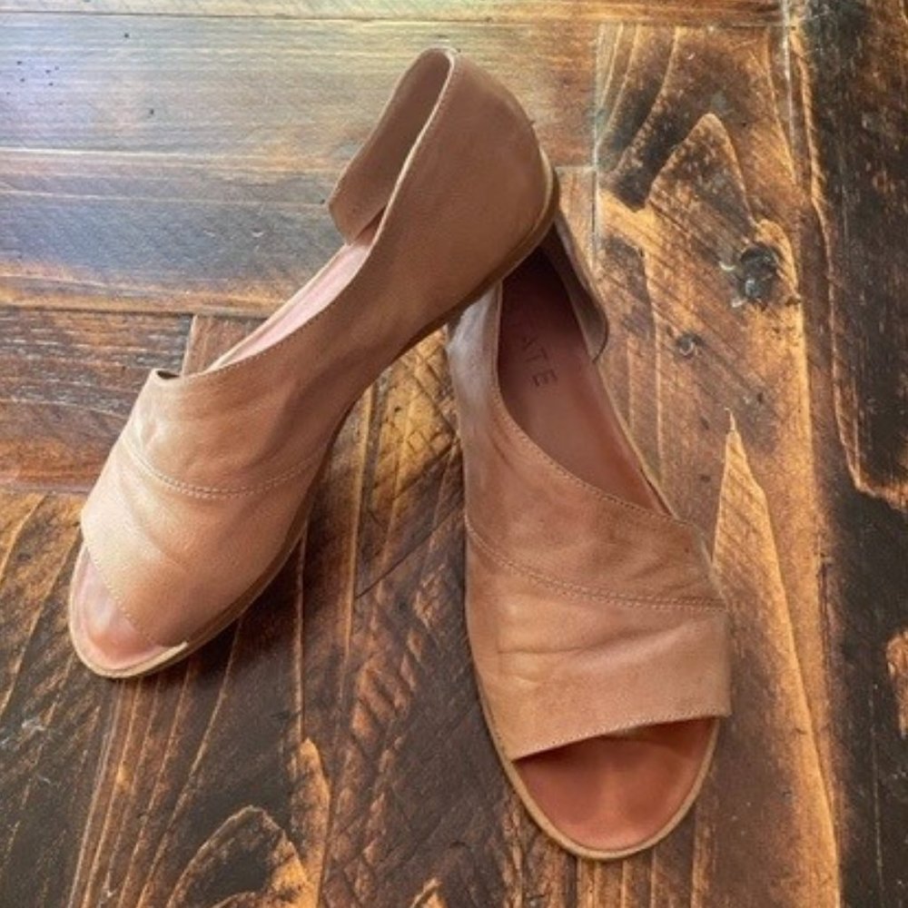 1 State Cut Out Flats Size 10